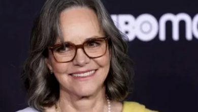 Photo of Sally Field claims that Burt Reynolds ‘created’ her as the love of his life: ‘I was not.’