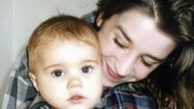 Photo of When she was 17, she went through very difficult times and never gave up on the child…