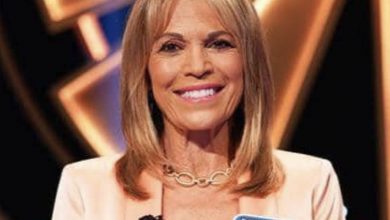 Photo of Vanna White’s Compensation Discrepancy: Seeking Just Remuneration for Decades of Devotion