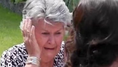 Photo of Grandma was shocked to see the outfit of her granddaughter – she started crying immediately