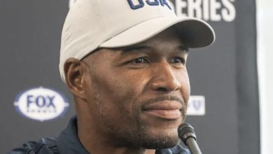 Photo of Michael Strahan to miss another week of ‘Good Morning America’ amid ‘personal family matters’