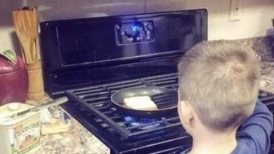Photo of Mom received criticism for posting pictures of her kid performing housework, such as cleaning and cooking, online.