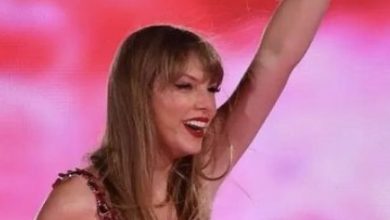 Photo of See Travis Kelce’s sweet reaction to Taylor Swift’s lyric change: ‘Karma is the guy on the Chiefs’