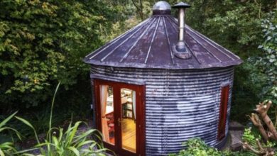 Photo of People laughed at this couple when they bought a grain silo for 1 pound but how they transformed it stunned everyone