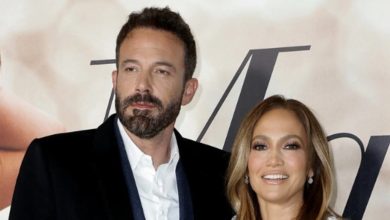 Photo of «How did Affleck let her go out in this?» The attention-grabbing look of Lopez is making headlines on social media