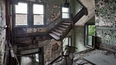 Photo of One girl from West Yorkshire purchased an abandoned police station and turned it into a modern house
