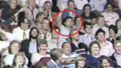 Photo of Johnny Carson asked if anyone in the audience could play the piano. This man raised his hand, and his life was changed forever.