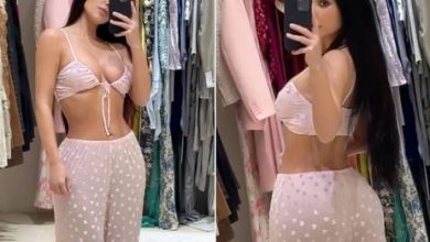 Photo of Kim Kardashian Models Sexy SKIMS Valentine’s Day Collection Just Before the Site Crashed During Launch