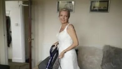 Photo of A 54-year-old lady refuses to let go of the bridal dress