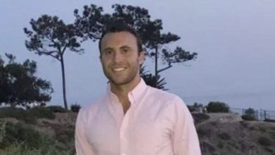 Photo of He’s filthy rich but can’t find a girlfriend!
