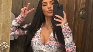 Photo of Kim Kardashian Models Winter Onesie on Ski Trip, Reveals ‘I Promised Kendall I Would Stop this Pose’