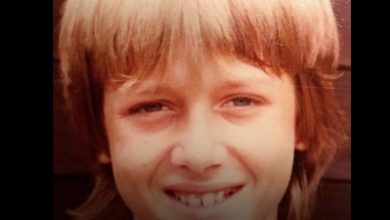 Photo of This boy in the picture’s incredible journey—who, at 56, raises children with Hollywood beauty