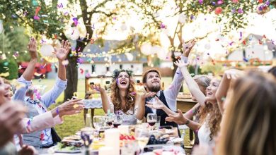 Photo of Groom’s Mom Kicks Out Bride’s Poorly-Dressed Parents at Wedding, She Barely Recognizes Them Later — a Short Story