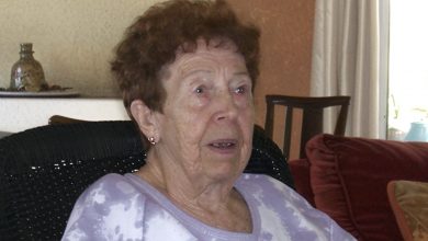 Photo of I Invited My Colleague to Secretly Introduce Her to My Single Grandson – My Heart Stopped as They Saw Each Other