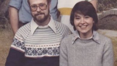Photo of At 71, Roseanne Barr debuts new pixie haircut, sparking a stir among fans