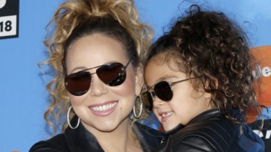 Photo of 54-year-old Mariah Carey criticized for red carpet outfit – ‘this is not something you should be wearing’