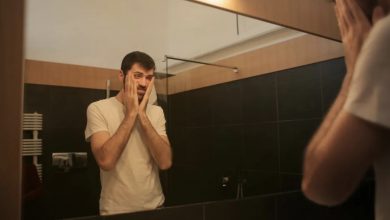 Photo of My Girlfriend Made Fun of My Anniversary Gift While Her Friends Watched – And That Was Just the Beginning of the Trouble