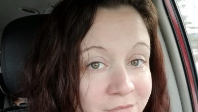 Photo of My Stepsister Missed My Wedding Unexpectedly and Mailed Me a $10 Check with a Rude Note — I Gave Her a Stern Lesson