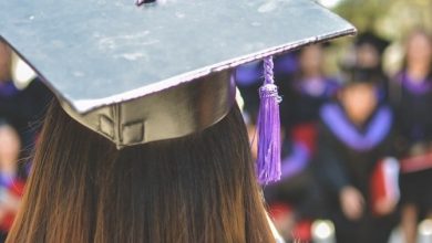 Photo of My Stepmother Spoiled My Graduation Because She Was Uncomfortable with My Mother Being Close to Her Husband