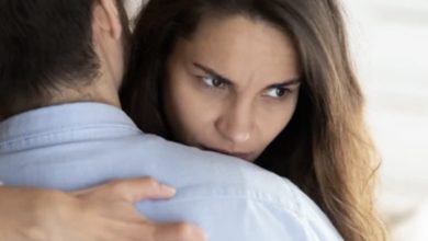 Photo of ‘Your Boyfriend Is Cheating on You’ – A Message I Found on Our Holiday