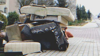 Photo of Husband Neglects to Greet Wife on Their 50th Anniversary, Comes Home to Find His Belongings Outside