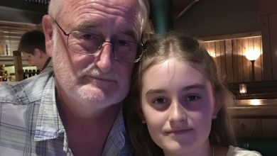 Photo of My Stepdaughter Took Me Out to a Restaurant – When the Bill Arrived, I Was Left Completely Speechless