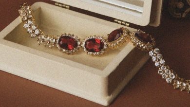 Photo of I got a gold bracelet from someone unknown—and when my sister-in-law saw it, she turned pale