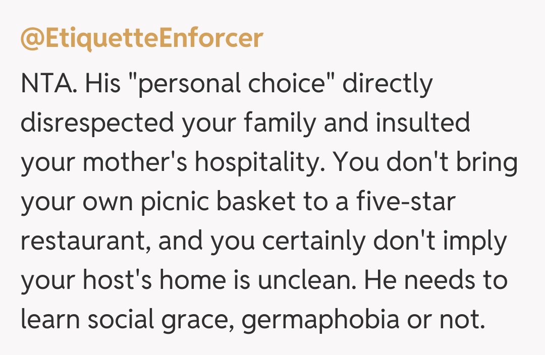 Comentariu de la @EtiquetteEnforcer