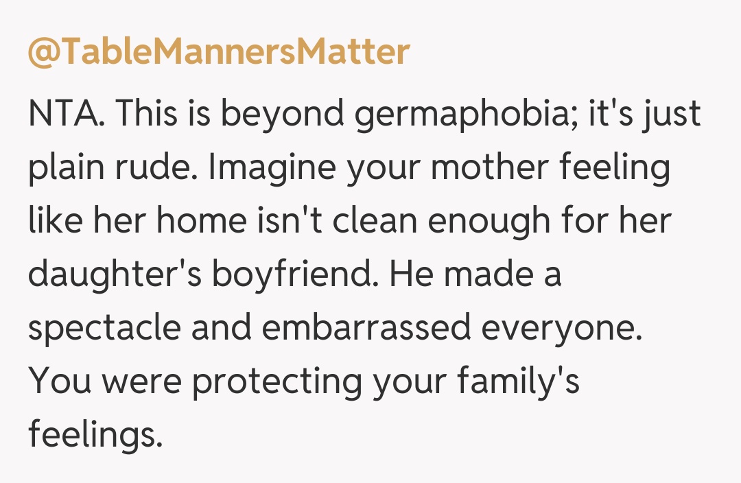 Comentariu de la @TableMannersMatter