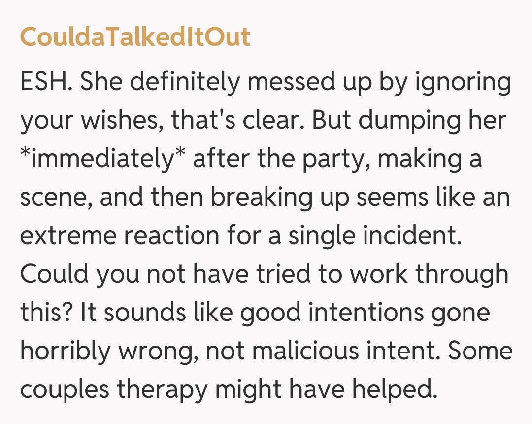 Comentariu de la CouldaTalkedItOut