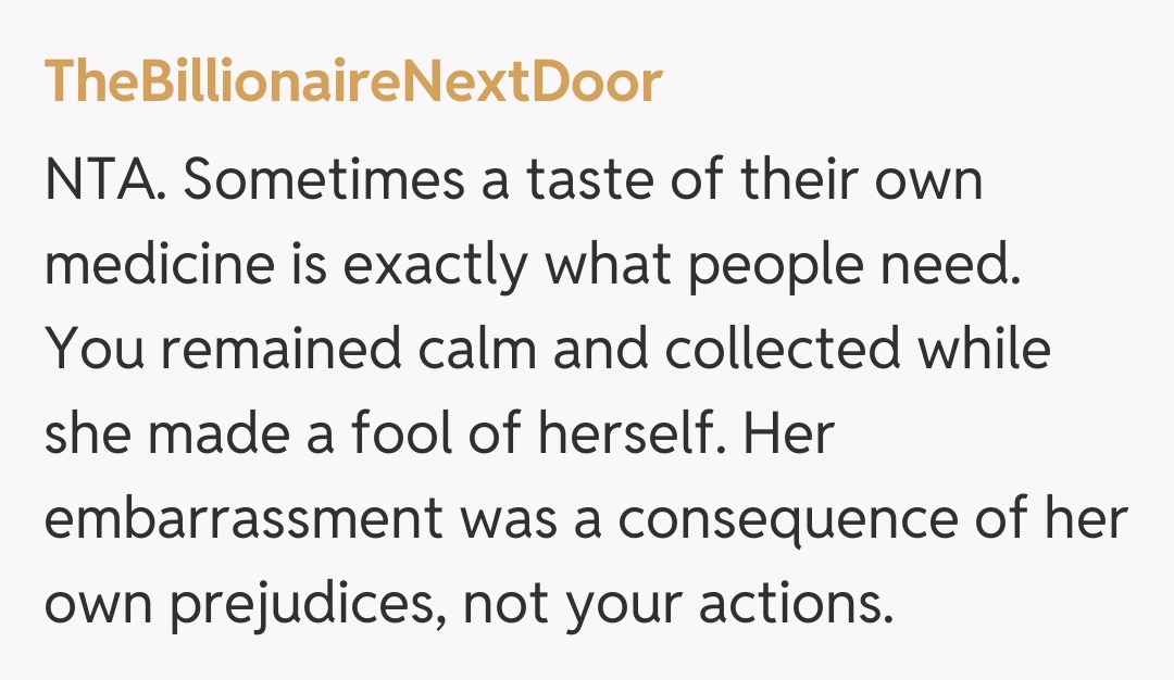 Comentariu de la TheBillionaireNextDoor
