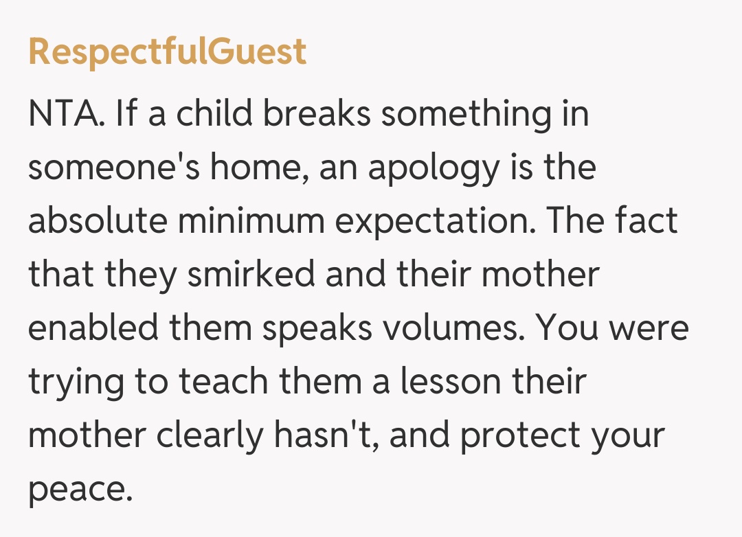 Comentariu de la RespectfulGuest