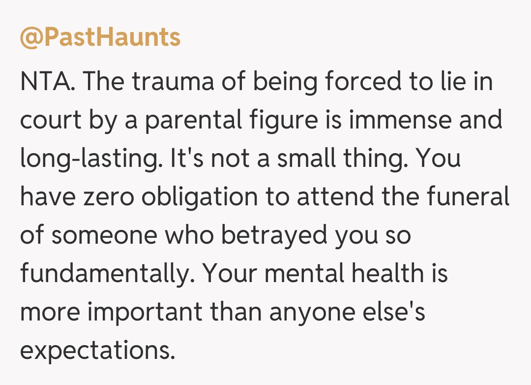 Comentariu de la @PastHaunts