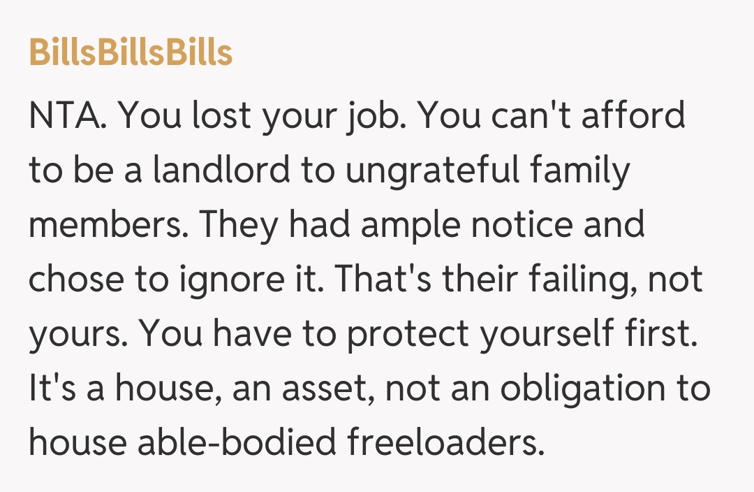 Comentariu de la BillsBillsBills