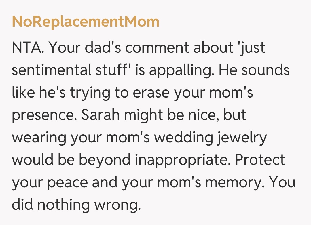 Comentariu de la NoReplacementMom