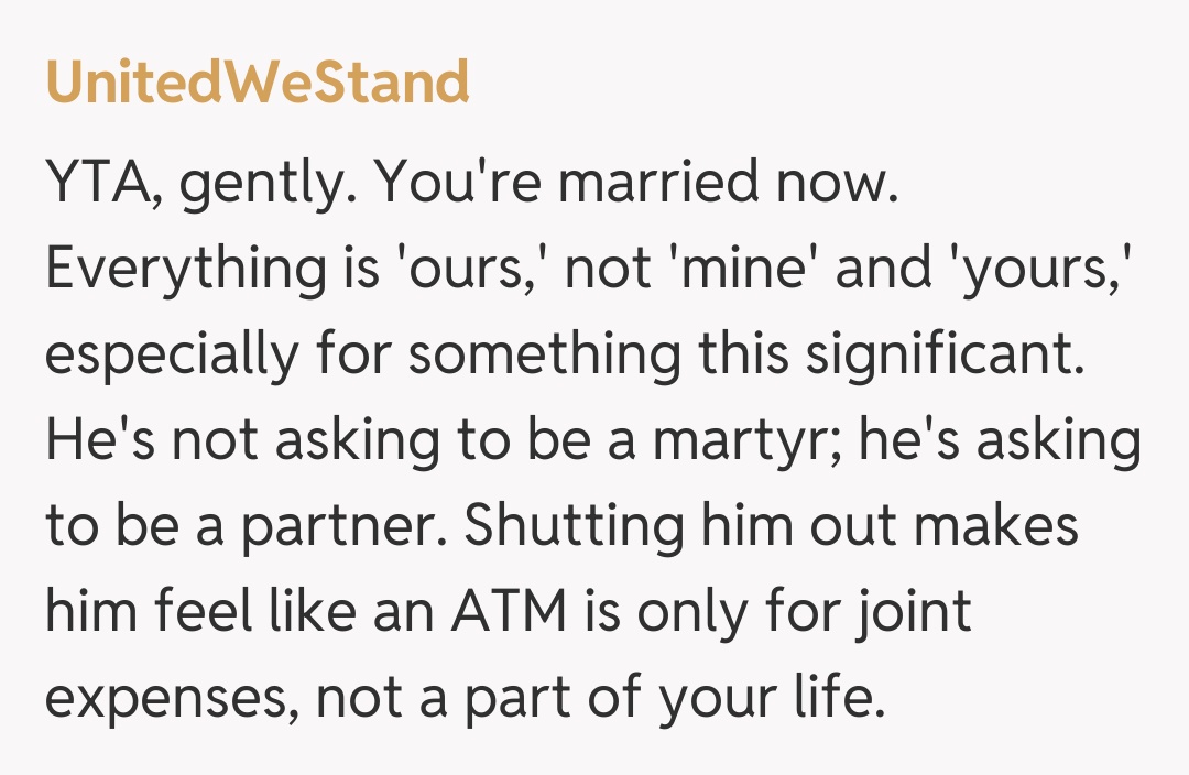 Comentariu de la UnitedWeStand