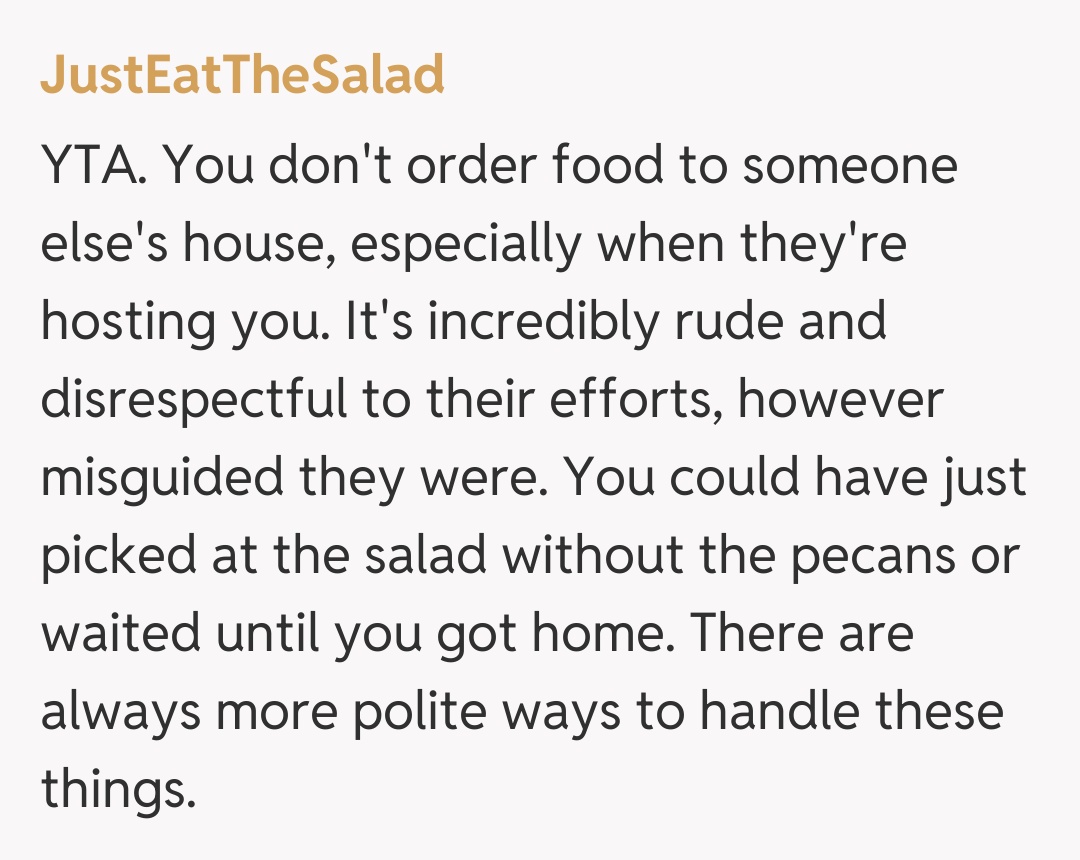 Comentariu de la JustEatTheSalad