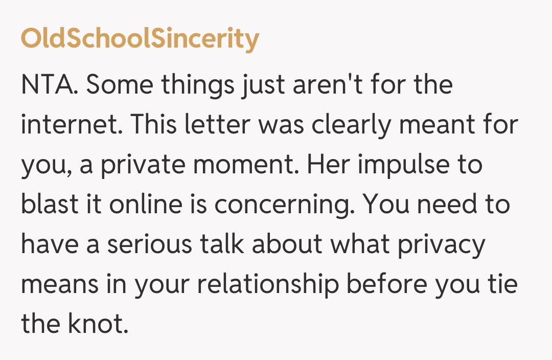 Comentariu de la OldSchoolSincerity