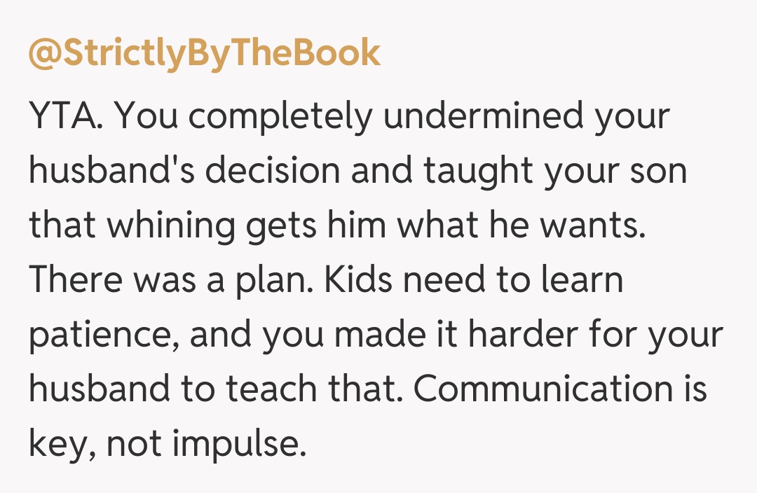 Comentariu de la @StrictlyByTheBook