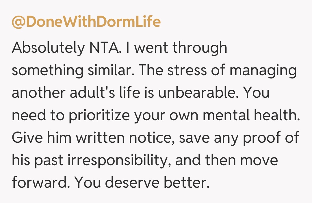 Comentariu de la @DoneWithDormLife