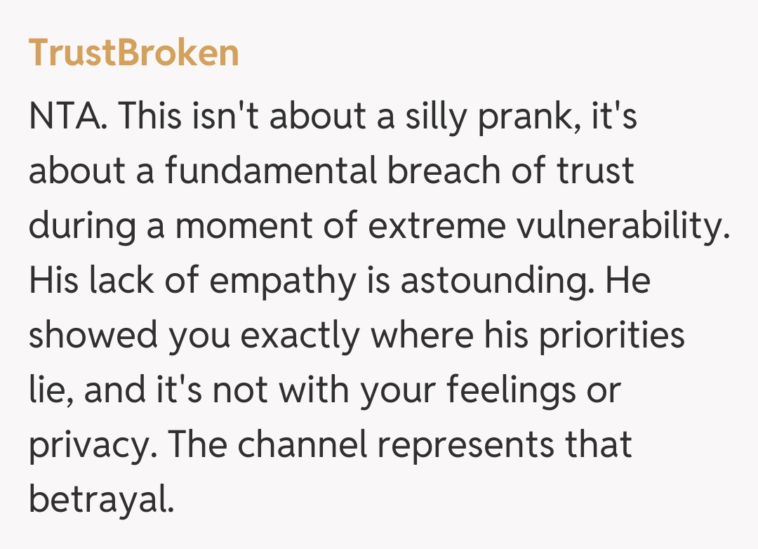 Comentariu de la TrustBroken