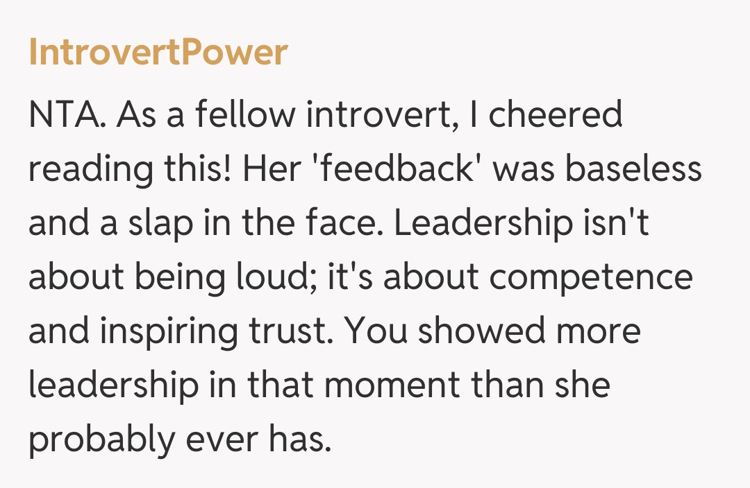 Comentariu de la IntrovertPower