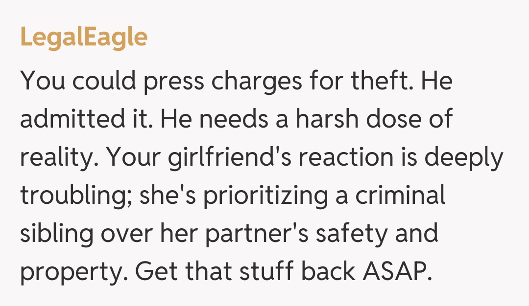 Comentariu de la LegalEagle