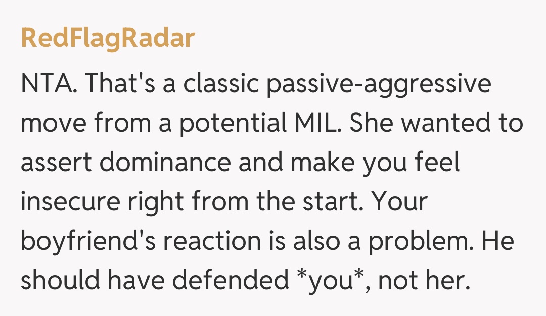 Comentariu de la RedFlagRadar