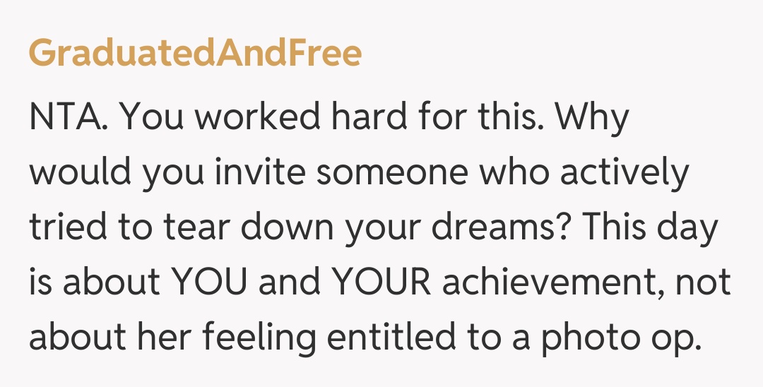 Comentariu de la GraduatedAndFree