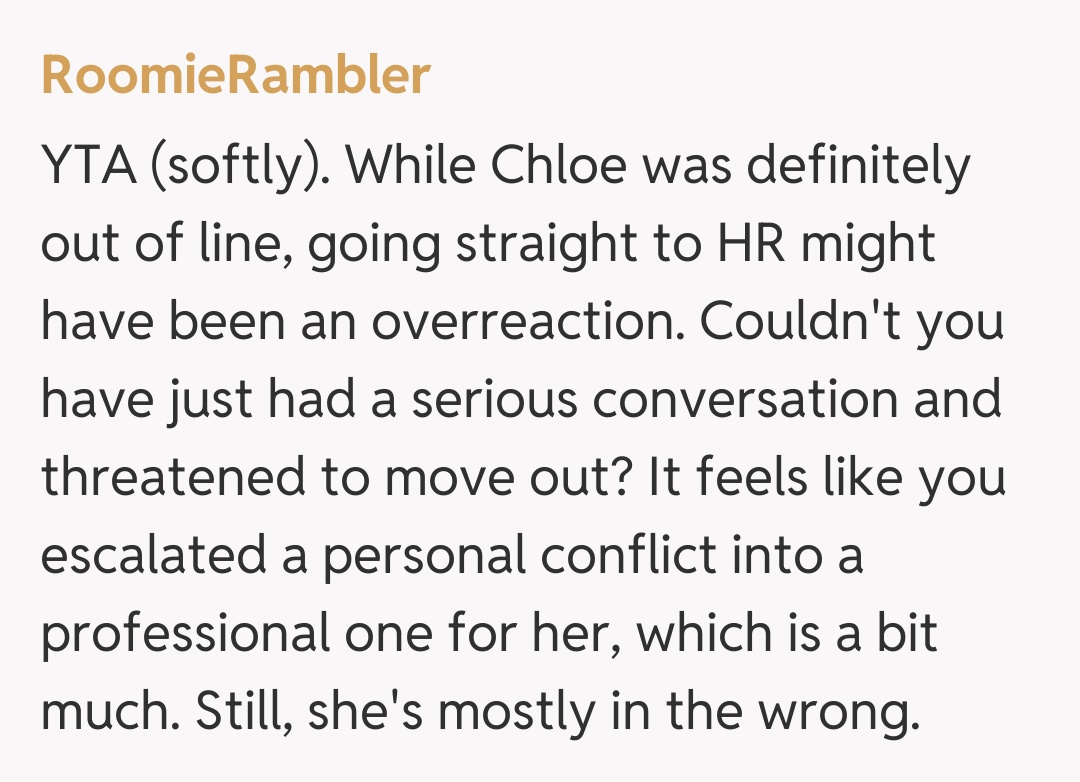 Comentariu de la RoomieRambler