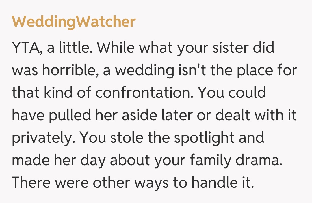 Comentariu de la WeddingWatcher