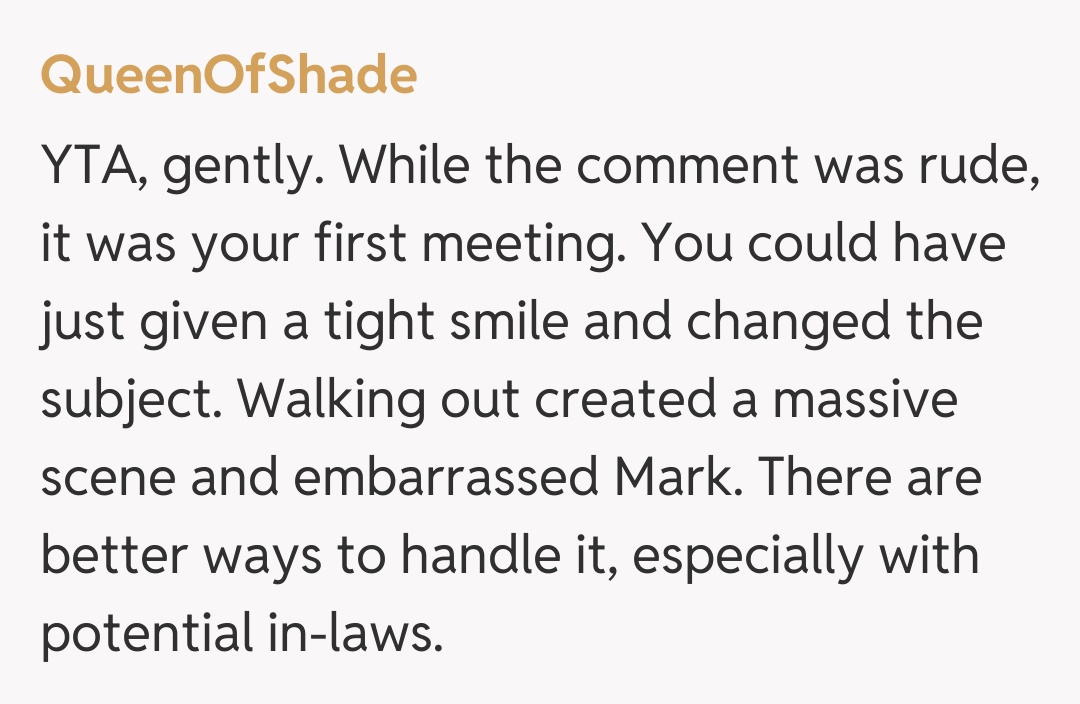 Comentariu de la QueenOfShade