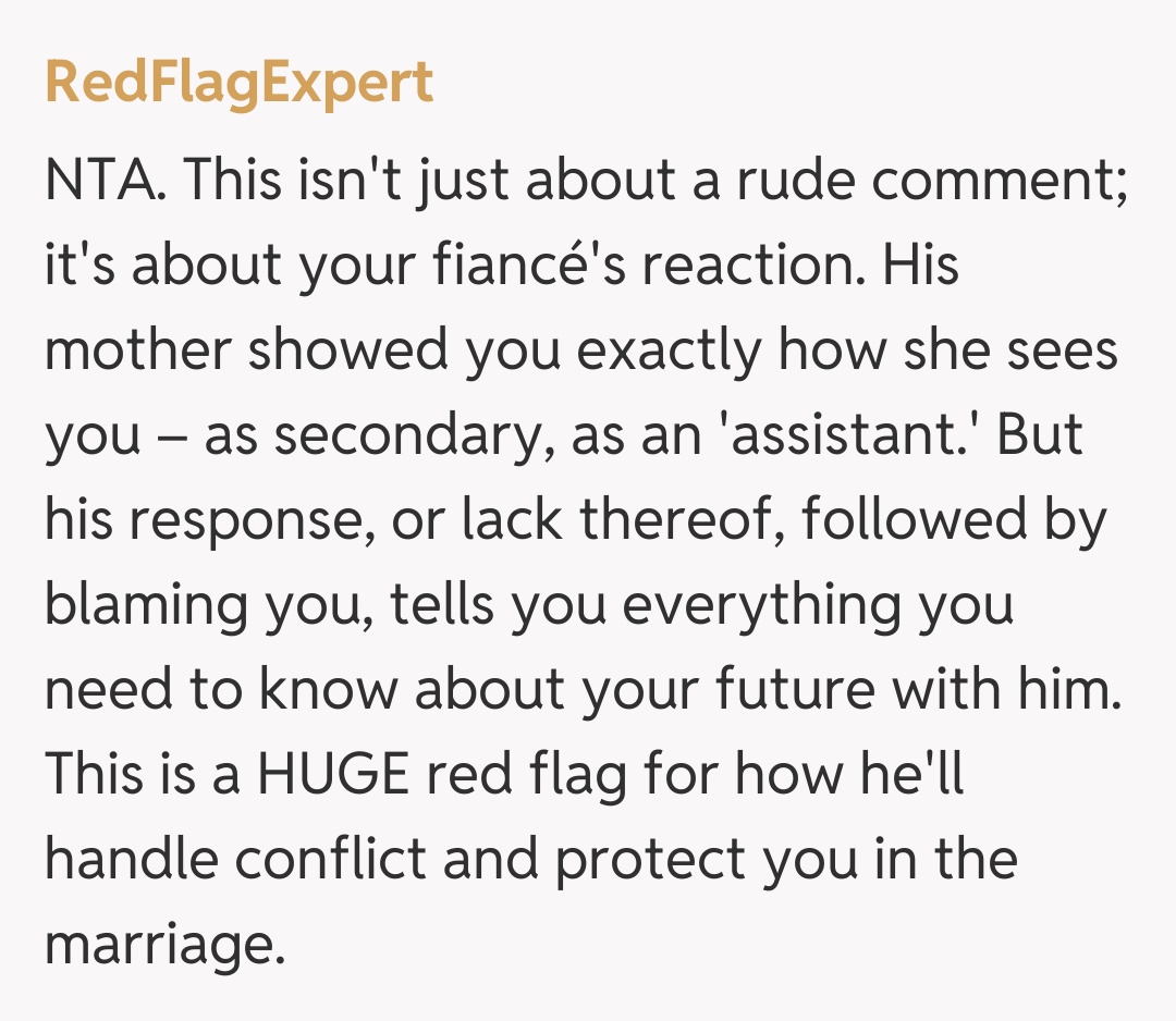 Comentariu de la RedFlagExpert