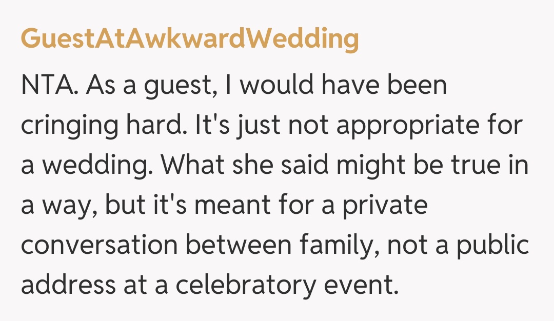Comentariu de la GuestAtAwkwardWedding